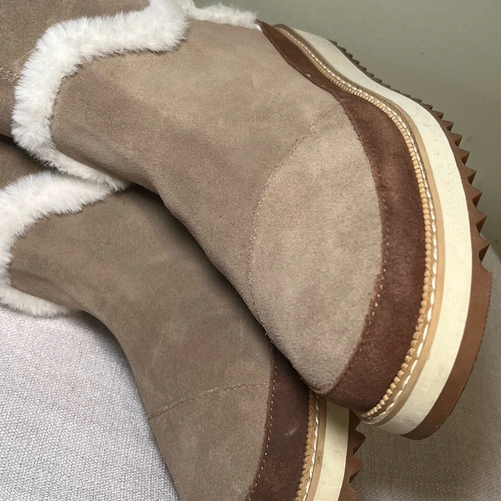 Tom’s Makenna Women's Tan Suede Boots with Faux Fur Lining Size 10